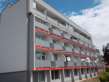 Podbrezovská 28A, Bratislava: Zateplenie bytového domu a zateplenia podkrovia